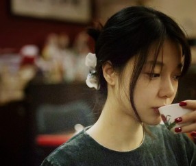 怀孕初期肚子偶疼（怀孕初期偶感肚子疼,咋回事?）