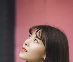 怀孕初期出现褐色的血伴肚子痛（怀孕初期褐色血肚子疼怎么回事）